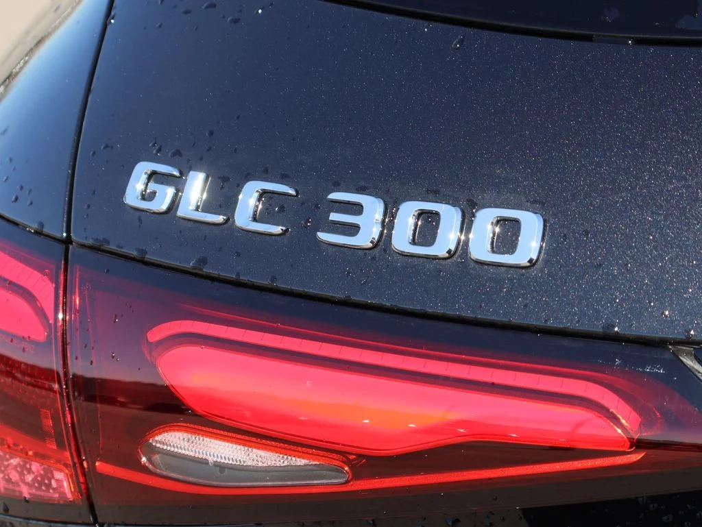 New 2026 Obsidian Black Metallic Mercedes-Benz GLC 300 image 8