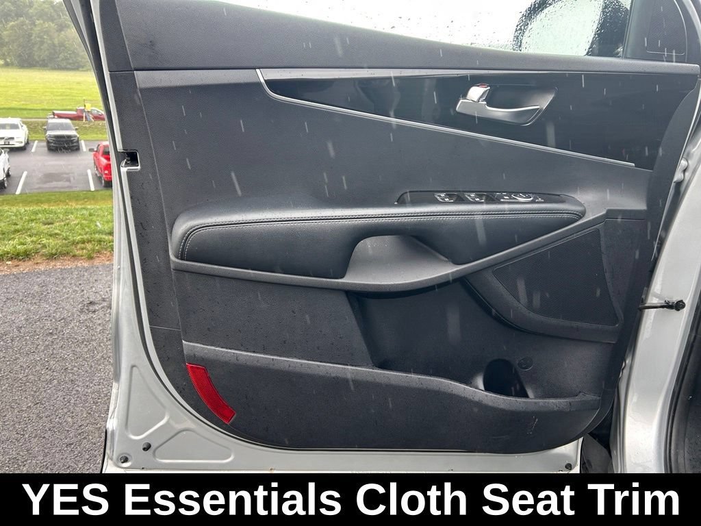Used 2019 Silver Kia 3.3L LX image 20