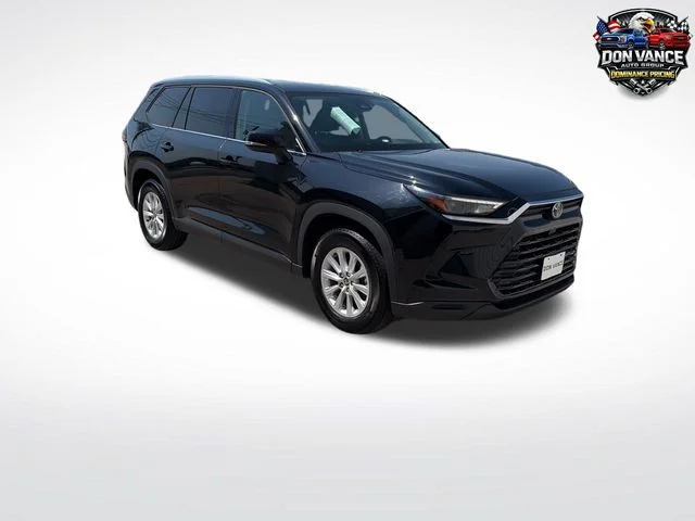 Used 2025 Black Toyota XLE image 7