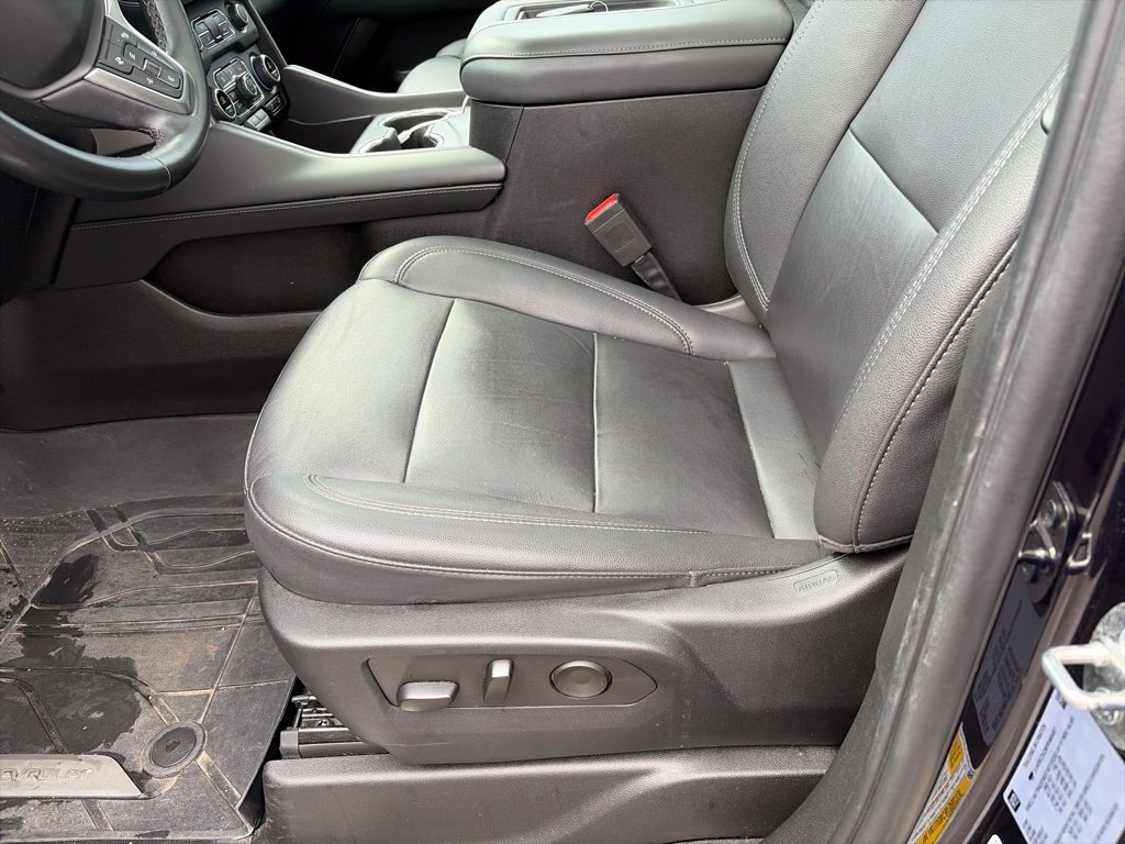 Used 2023 MIDNIGHT BLUE METALLIC Chevrolet LT image 9