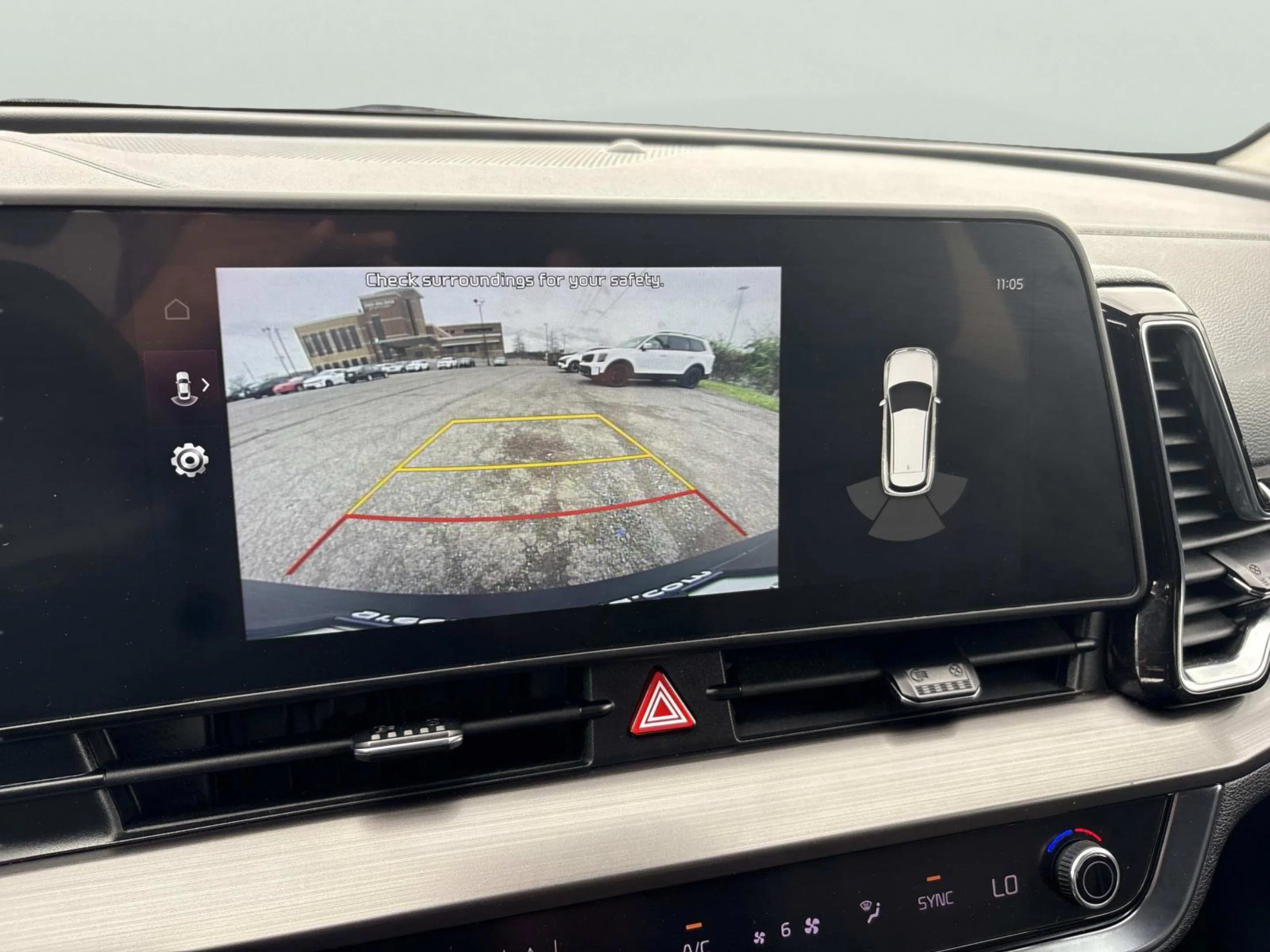 2023 Kia Sportage EX - Photo 30