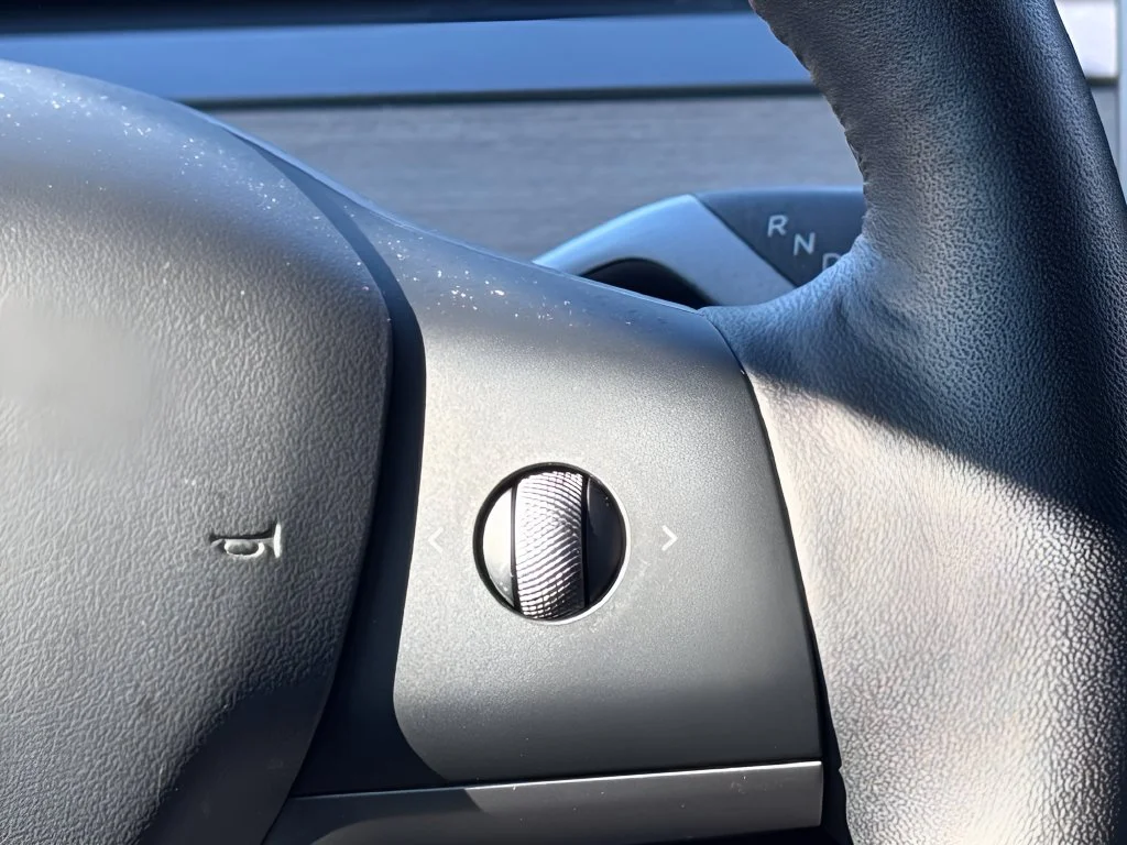 Used 2023 Blue Tesla Long Range image 17