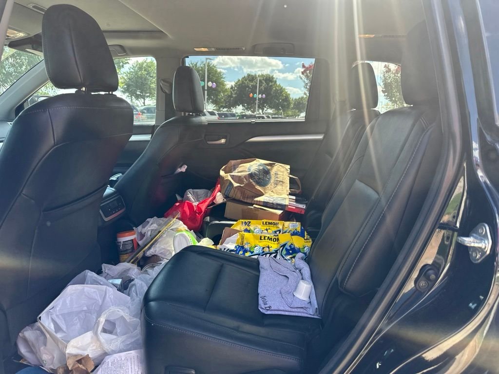 Used 2018 Black Toyota XLE image 6