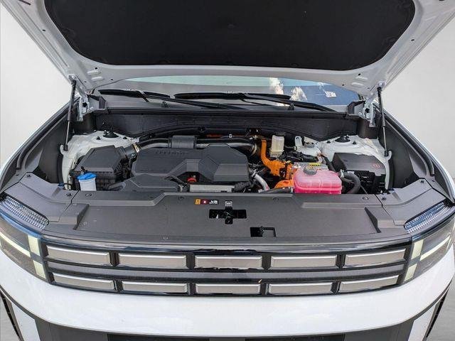 New 2026 White Hyundai SE image 16