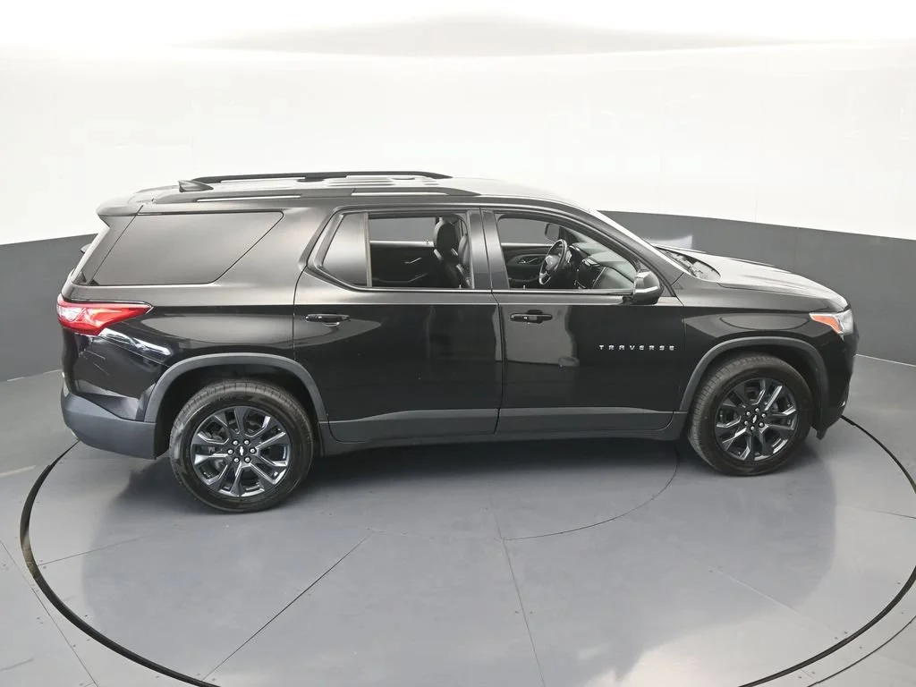 Used 2021 Mosaic Black Metallic Chevrolet RS image 64