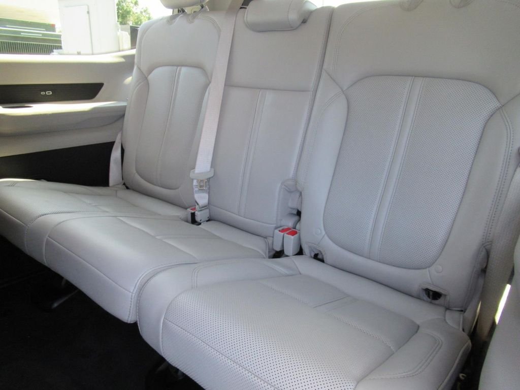 Used 2022 White Jeep Series II image 37