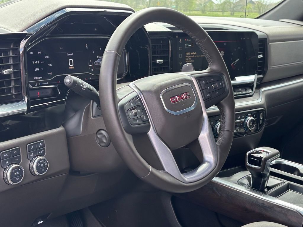 Used 2025 Silver GMC SLT image 8