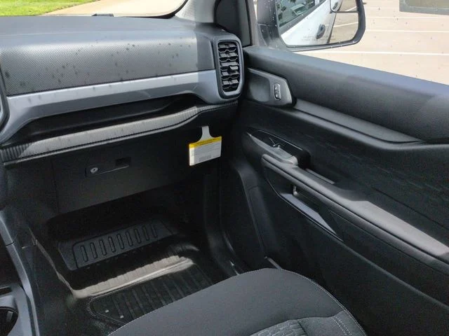 New 2026 Oxford White Ford XL image 17