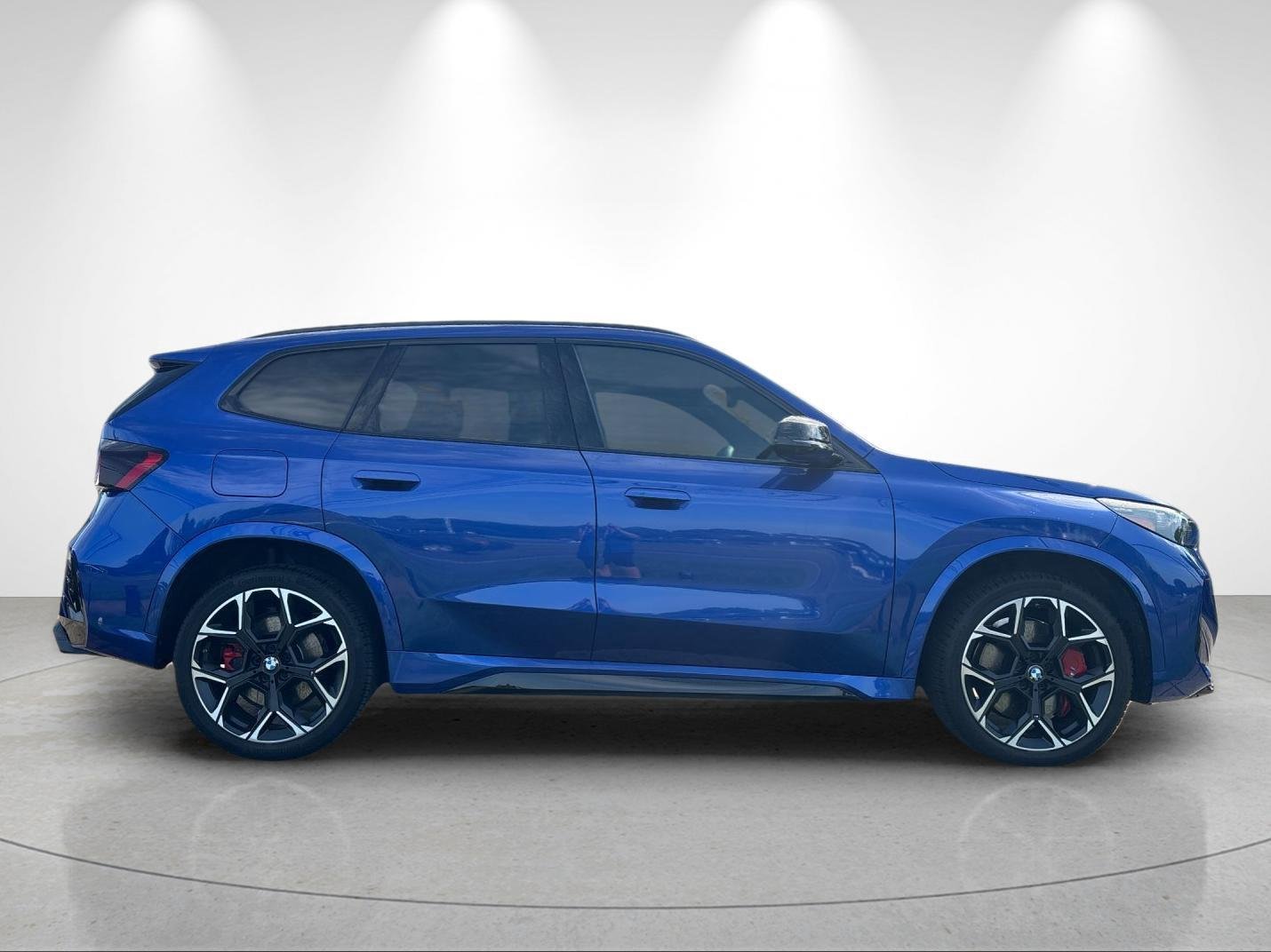 Used 2025 Portimao Blue Metallic BMW M35i image 6