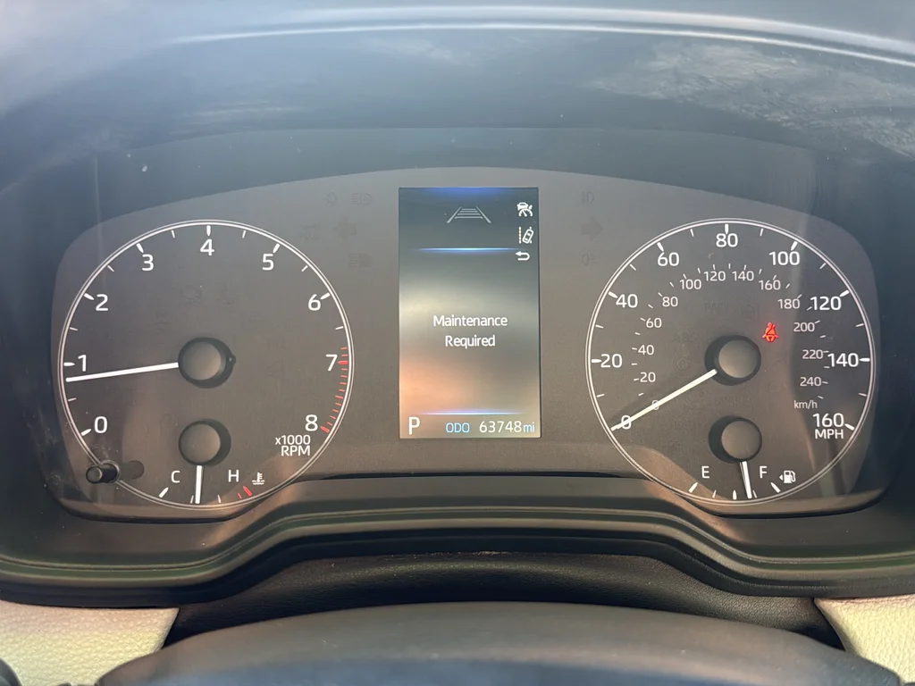 Used 2023 Gray Toyota L image 22