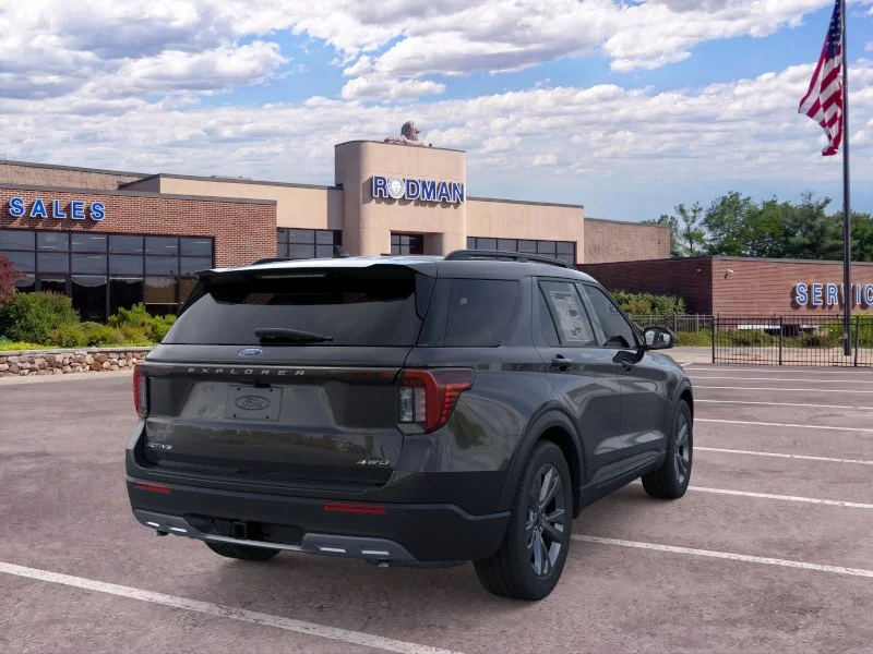 New 2026 Agate Black Metallic Ford Active image 42