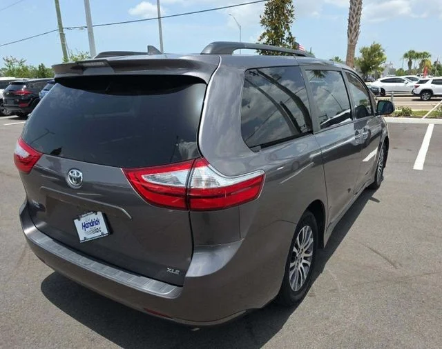 Used 2019 Predawn Gray Mica Toyota XLE image 3