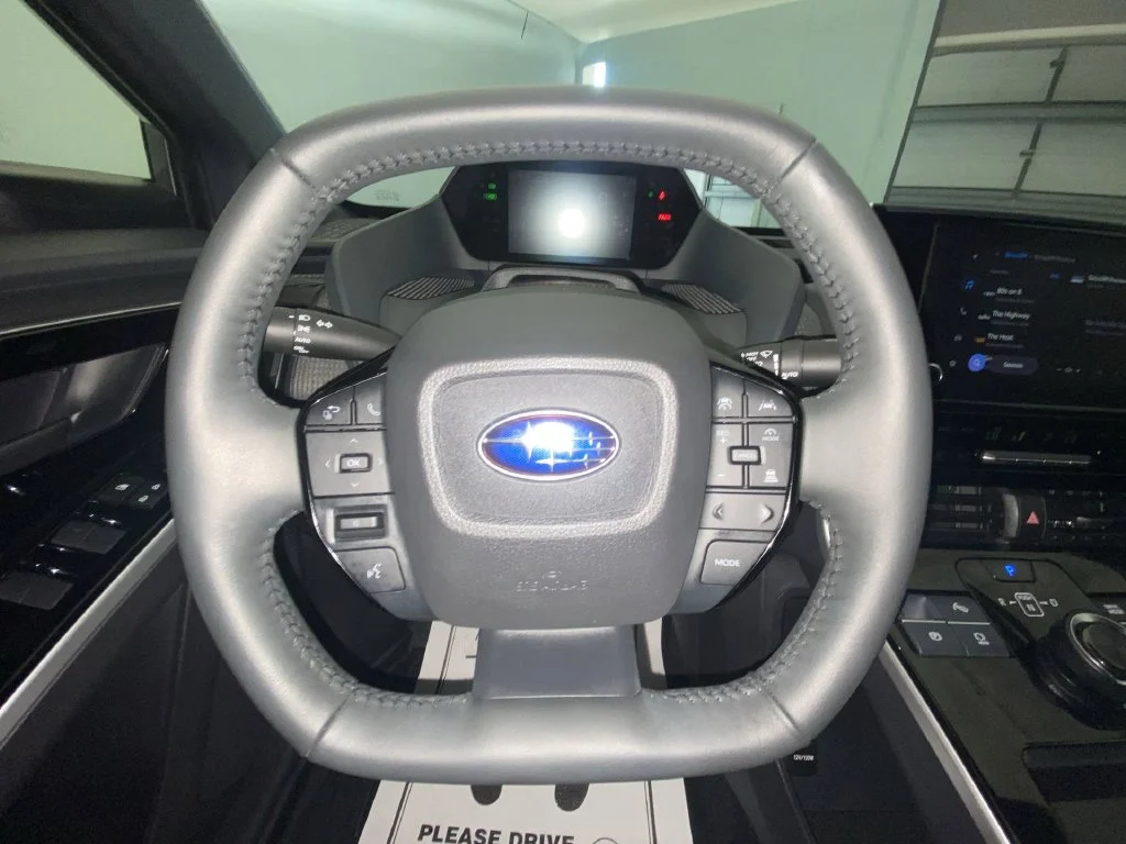 Used 2025 Carbon Subaru Premium image 14