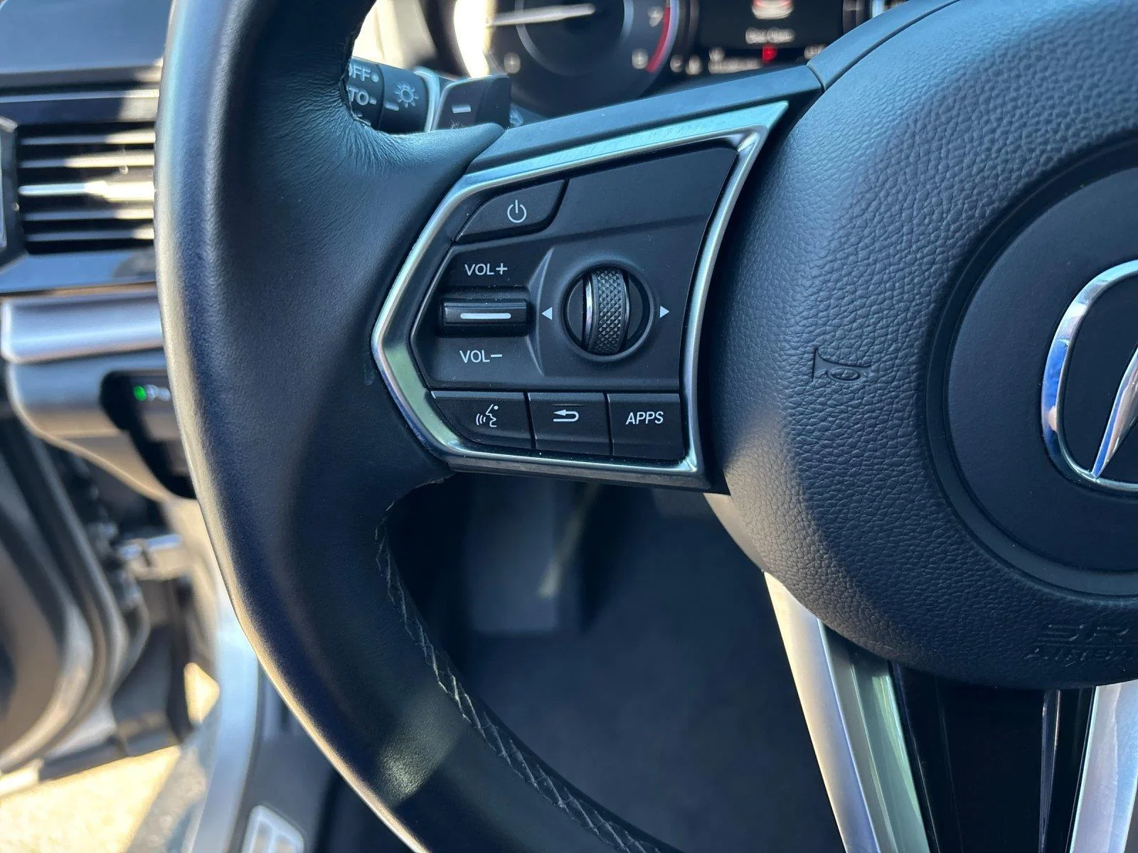 Used 2023 Lunar Silver Metallic Acura w/Technology Package image 19