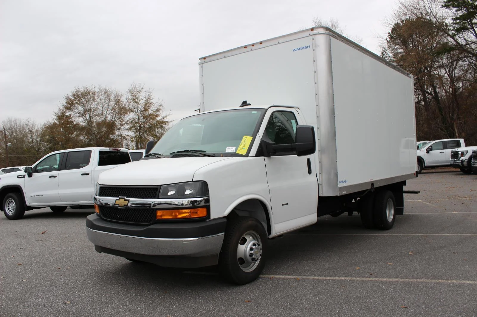 New 2025 Summit White Chevrolet 1WT image 2