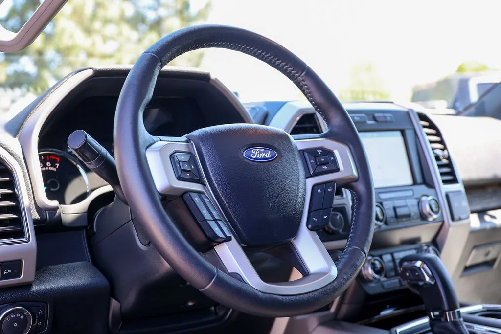 Used 2019 Red Ford Lariat image 38