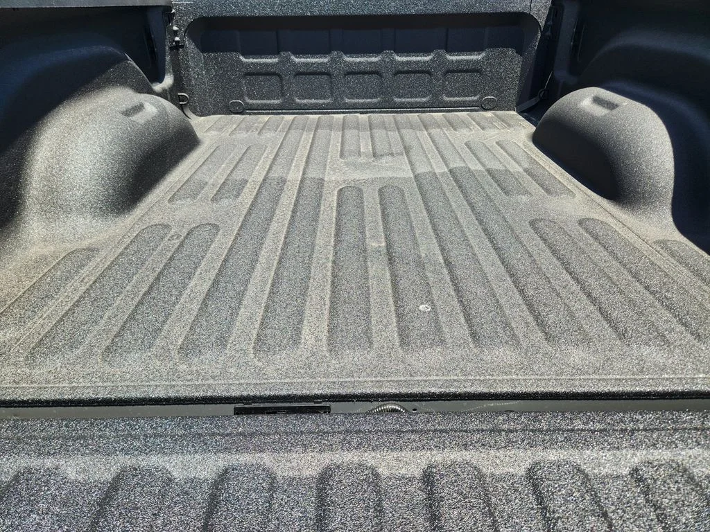 New 2026 Ceramic Gray Clearcoat RAM Tradesman image 23