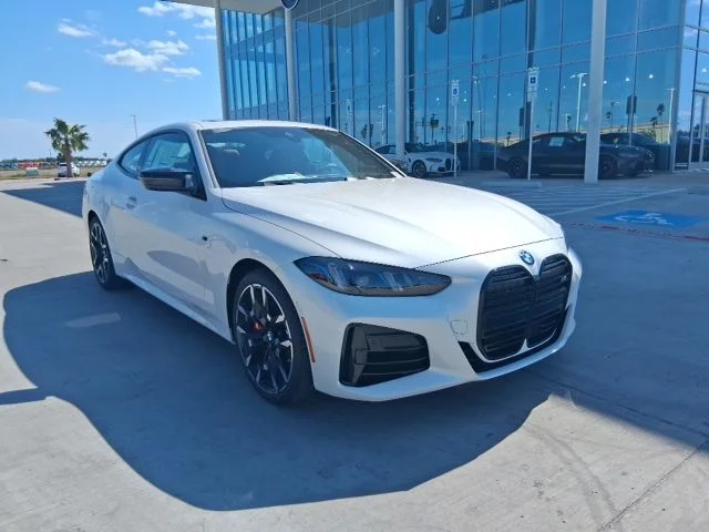 2026 BMW 4 Series M440i xDrive Coupe's photo