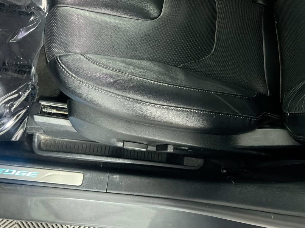 Used 2020 Gray Ford Titanium image 9