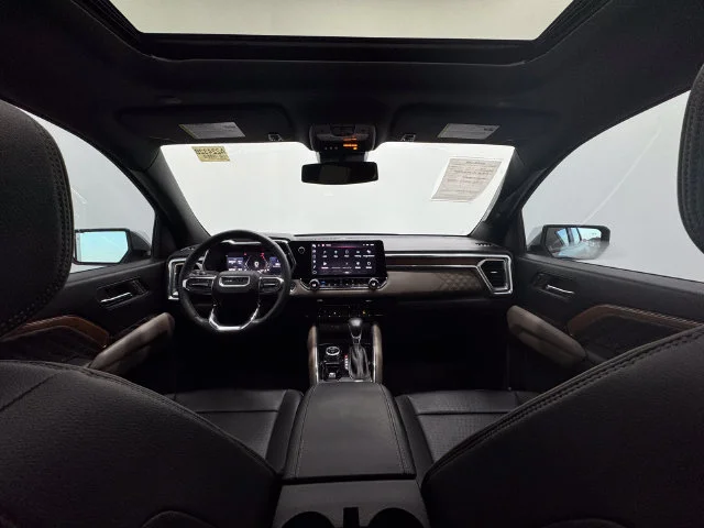 Used 2023 Sterling Metallic GMC Denali image 23