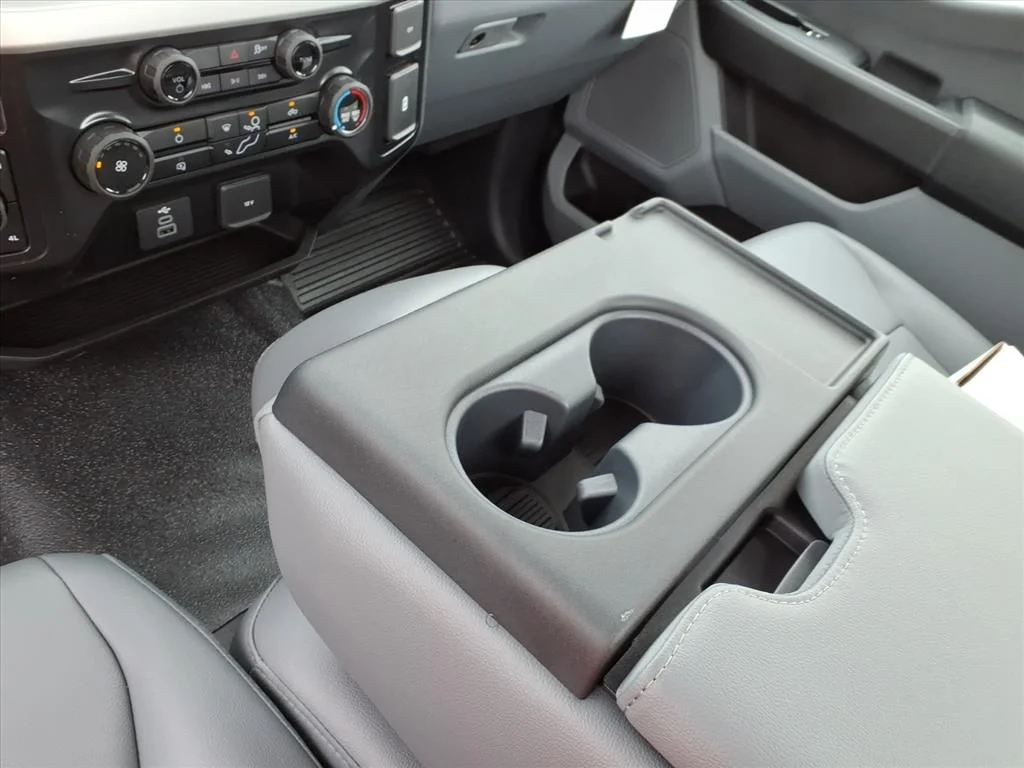 New 2026 Oxford White Ford F-450® XL image 24