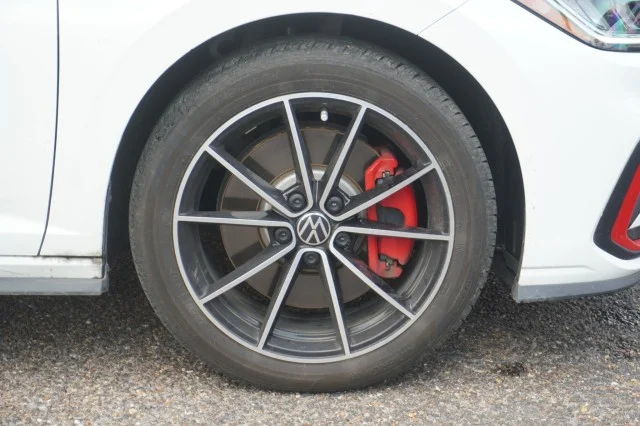 Used 2025  Volkswagen Autobahn image 5