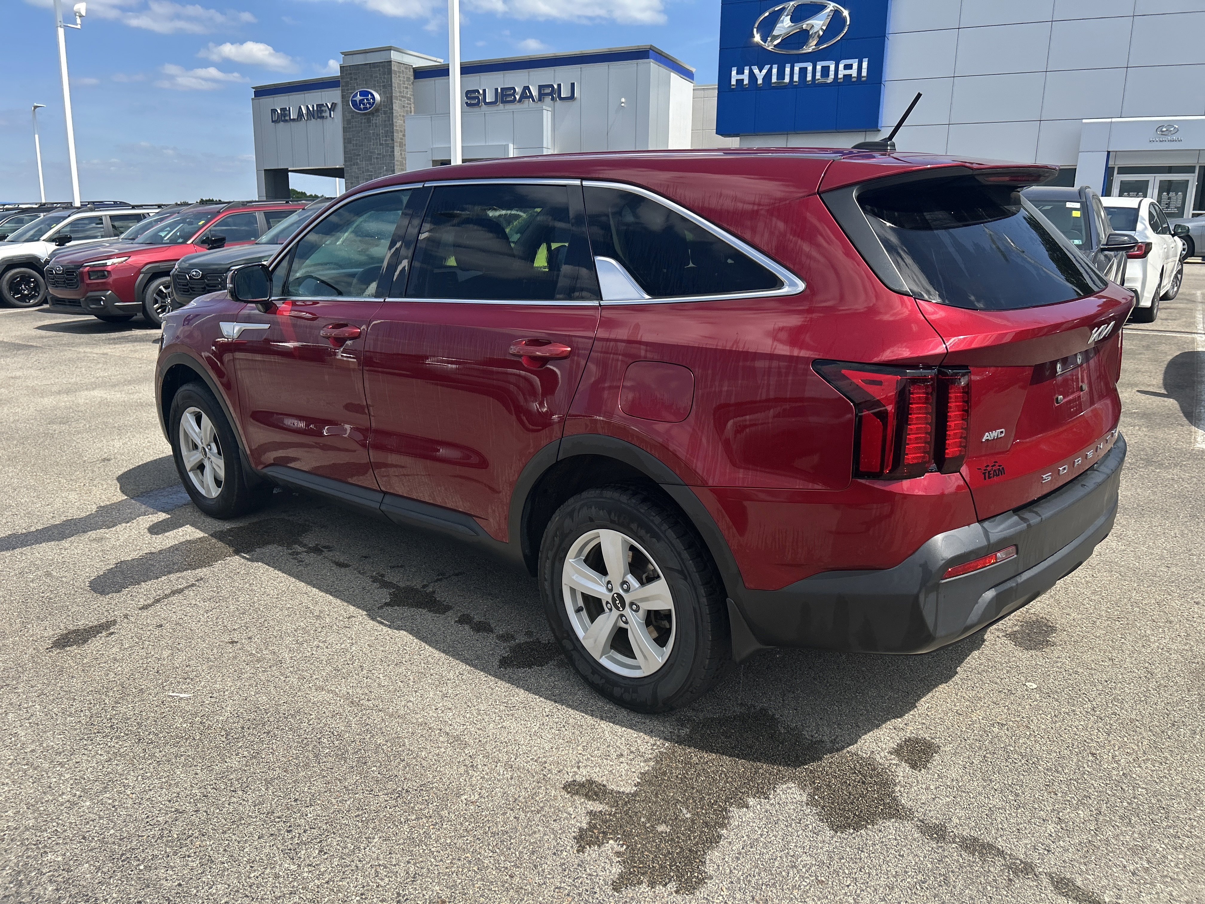 2022 Kia Sorento LX - Photo 8