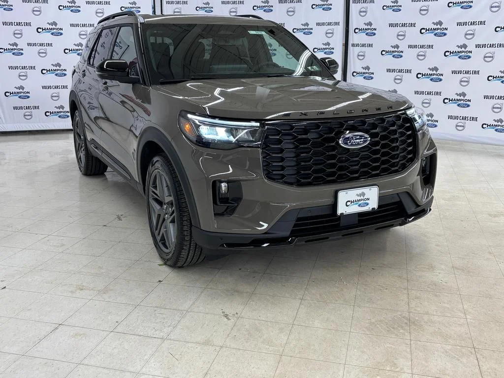 2026 Ford Explorer ST-LINE 4WD's photo