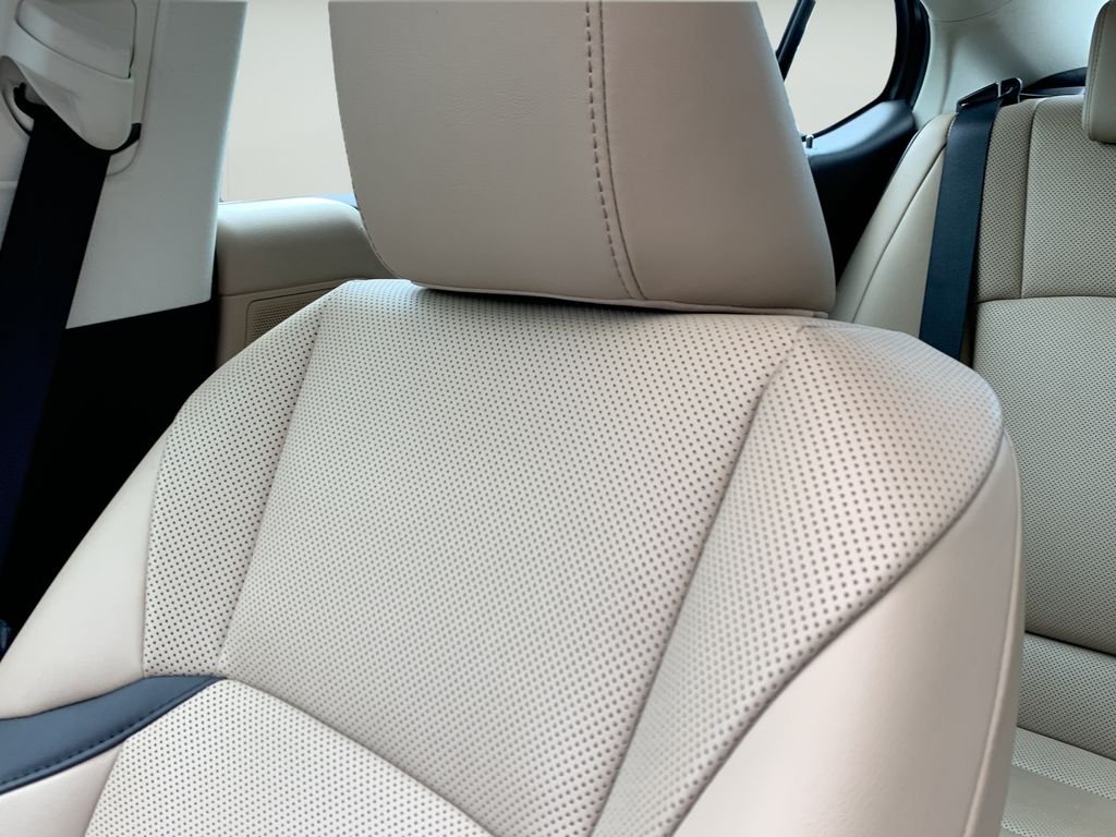 2021 Lexus ES 350 - Photo 41