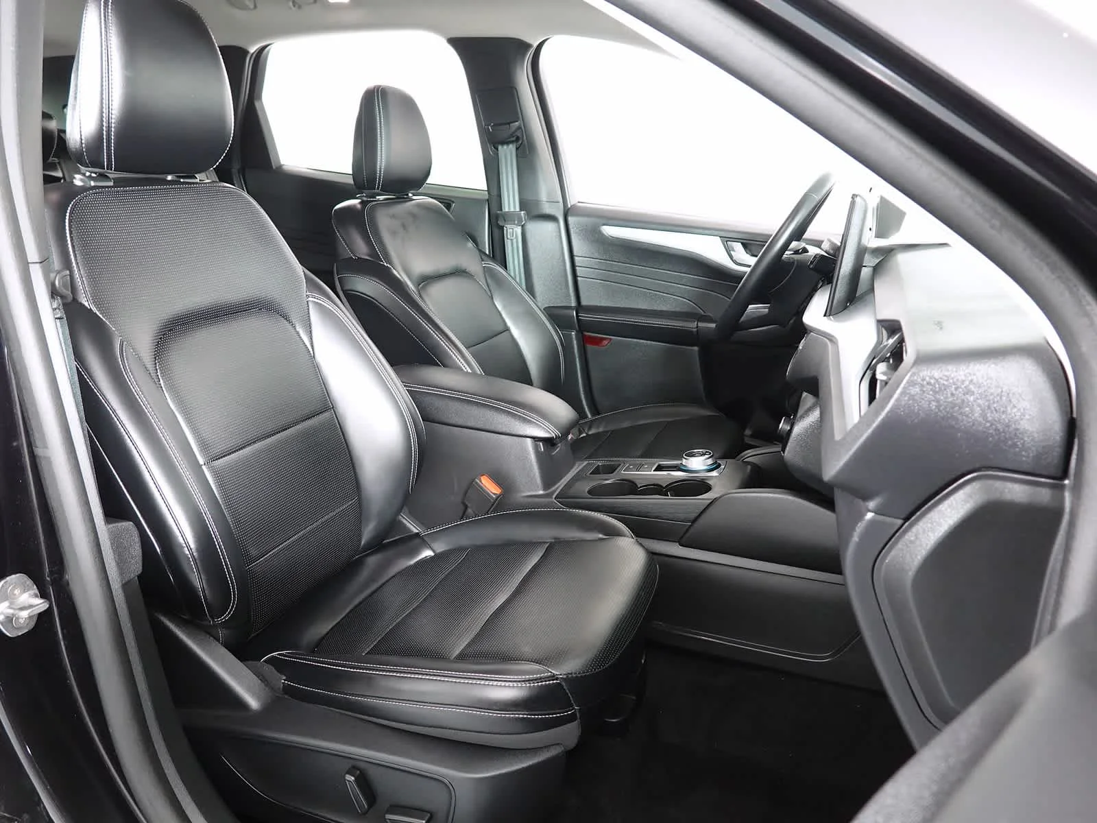 Used 2025 Agate Black Ford Platinum image 14