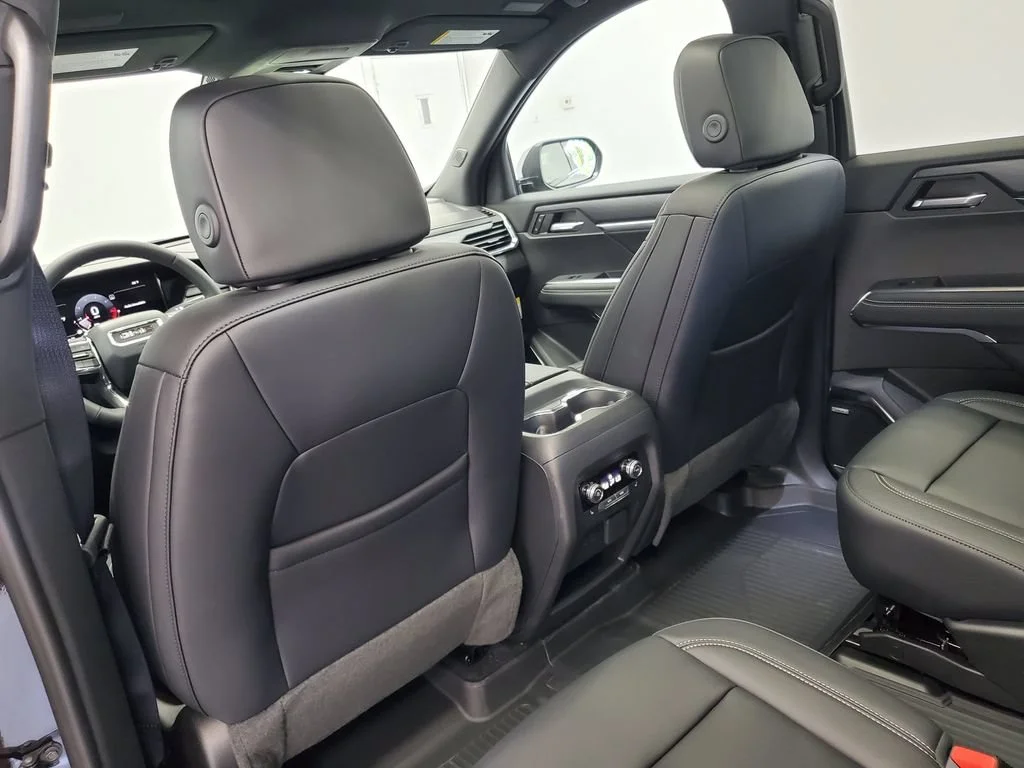 2026 GMC Acadia Elevation - Photo 29