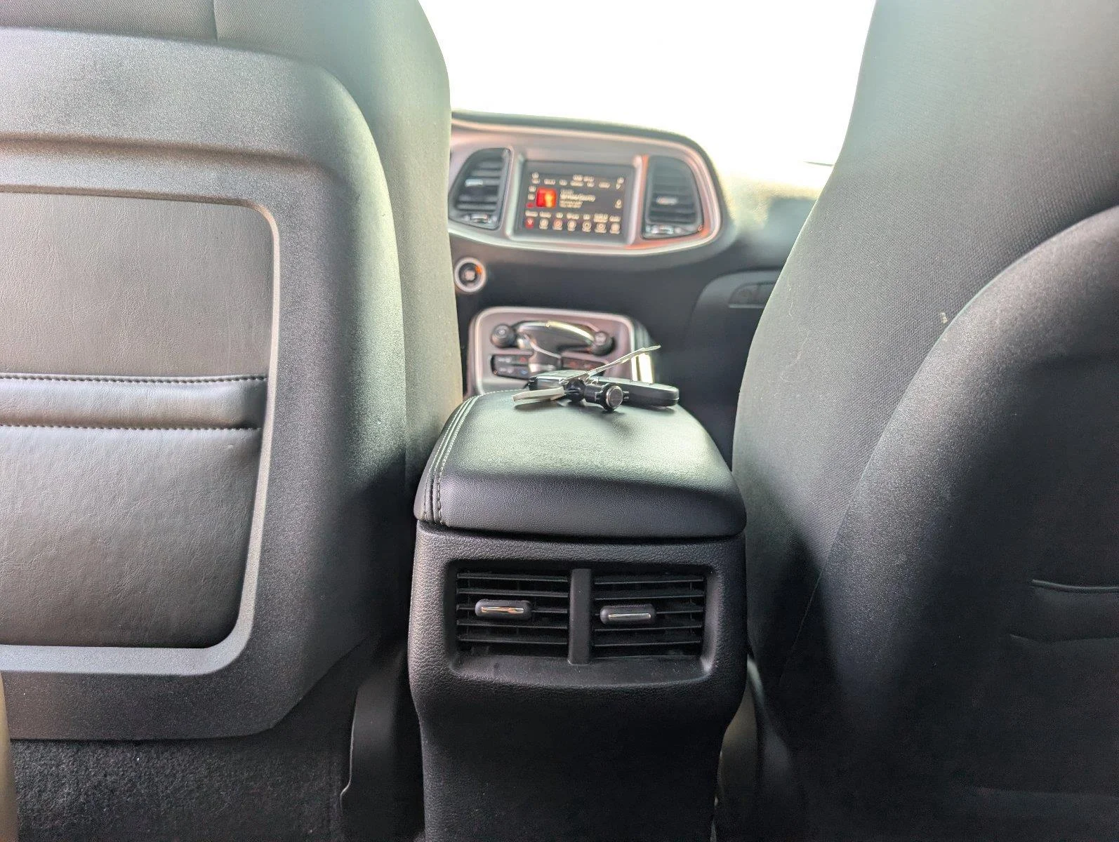 Used 2022 Pitch Black Clearcoat Dodge R/T image 33