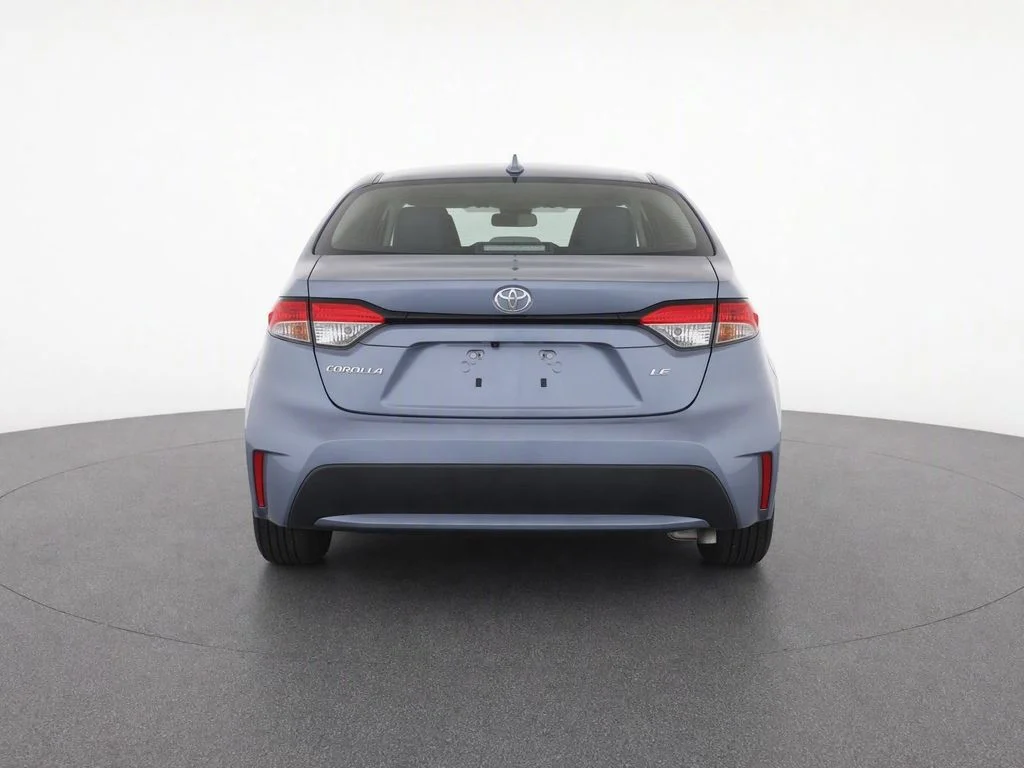 Used 2021  Toyota LE image 6