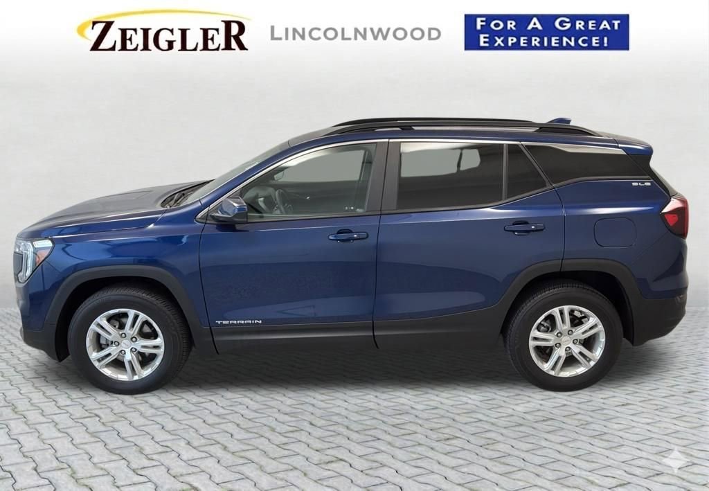 Used 2022 Marine Metallic GMC SLE image 5