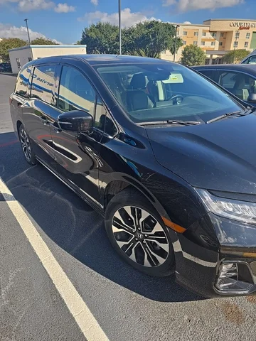 Certified Pre-Owned 2025 Honda Odyssey Elite