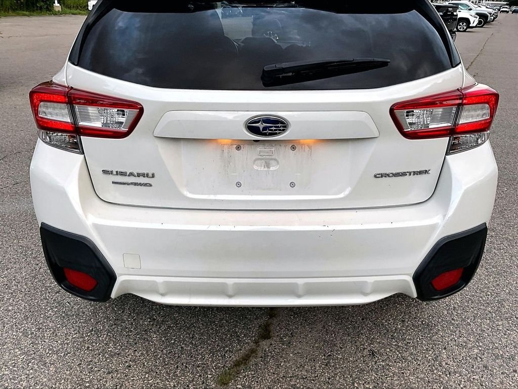 Used 2019 White Subaru 2.0i Premium image 10