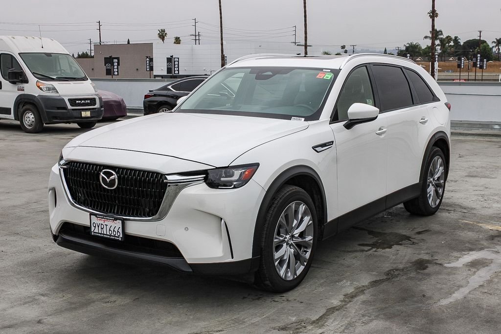 Used 2026 White Mazda 3.3 Turbo Preferred image 4