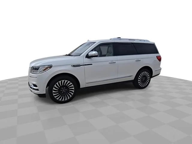 Used 2019 White Platinum Clearcoat Metallic Lincoln Black Label image 4