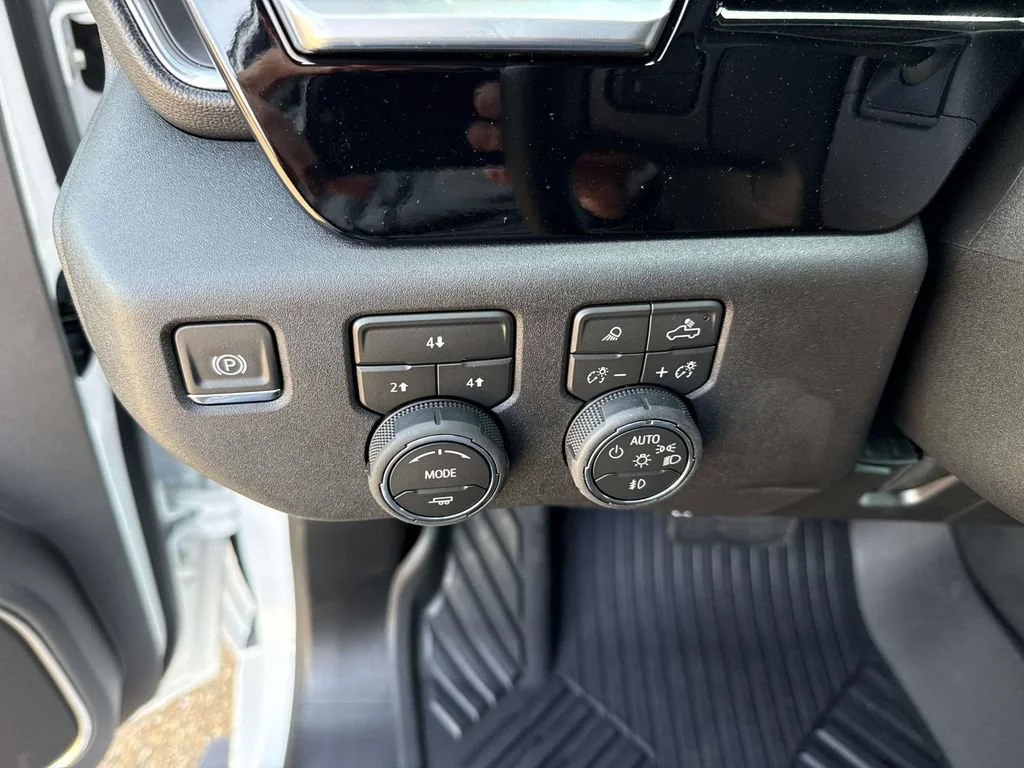 2026 Chevrolet Silverado 2500 HD LT - Photo 39