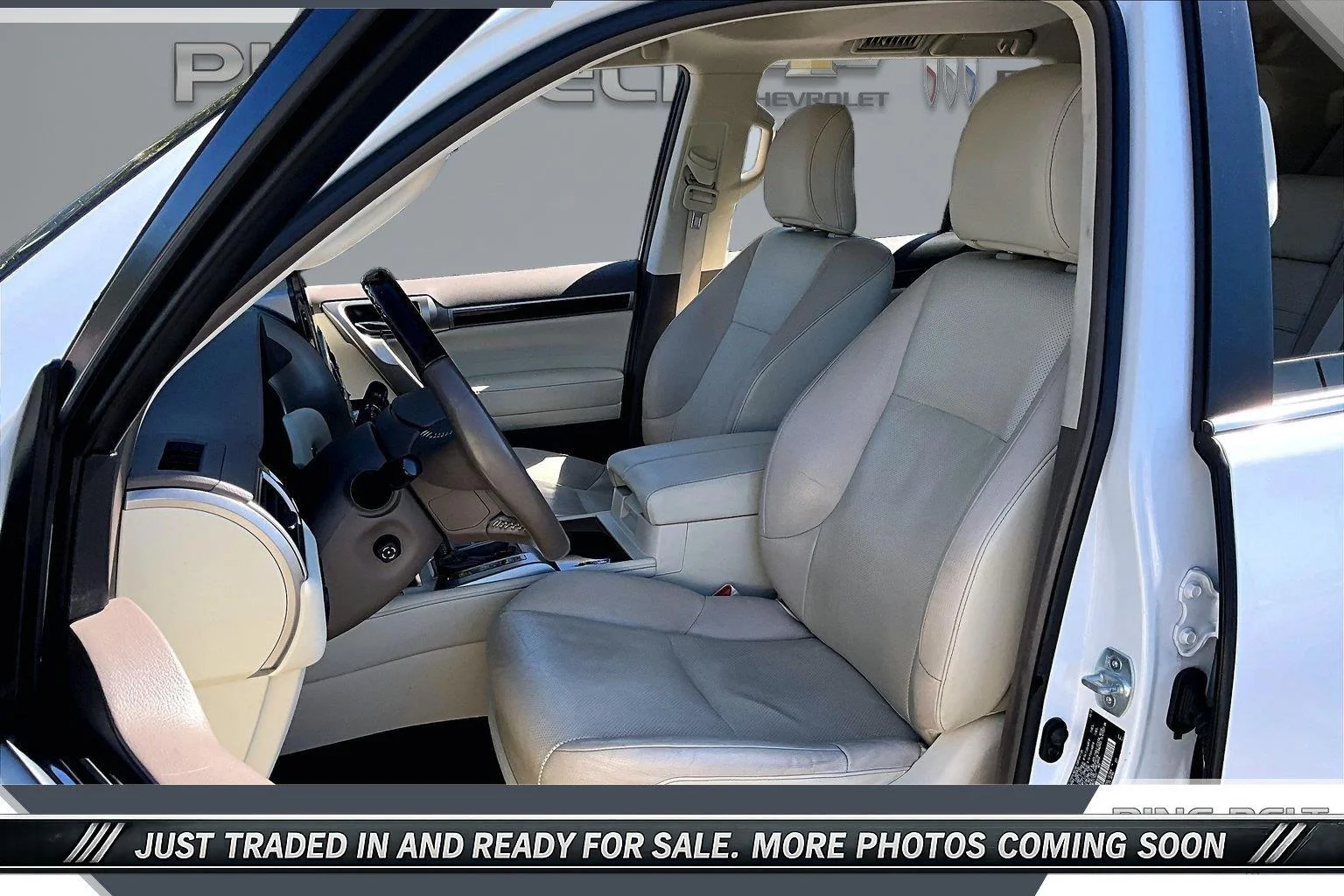 Used 2019 Starfire Pearl Lexus GX 460 Premium image 18
