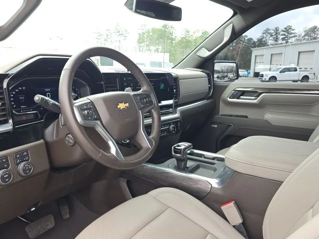 Used 2025 White Chevrolet LTZ image 25
