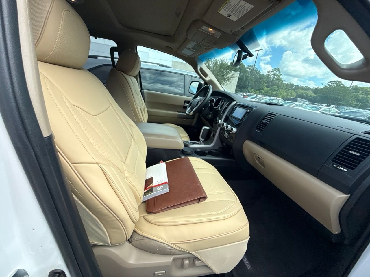 Used 2014 White Toyota Limited image 2