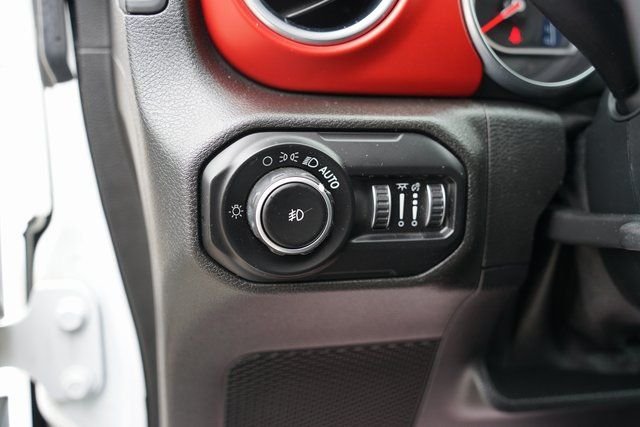 2020 JEEP WRANGLER - Image 12