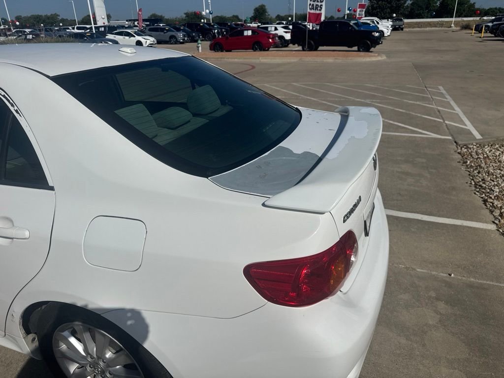 Used 2009  Toyota LE image 5