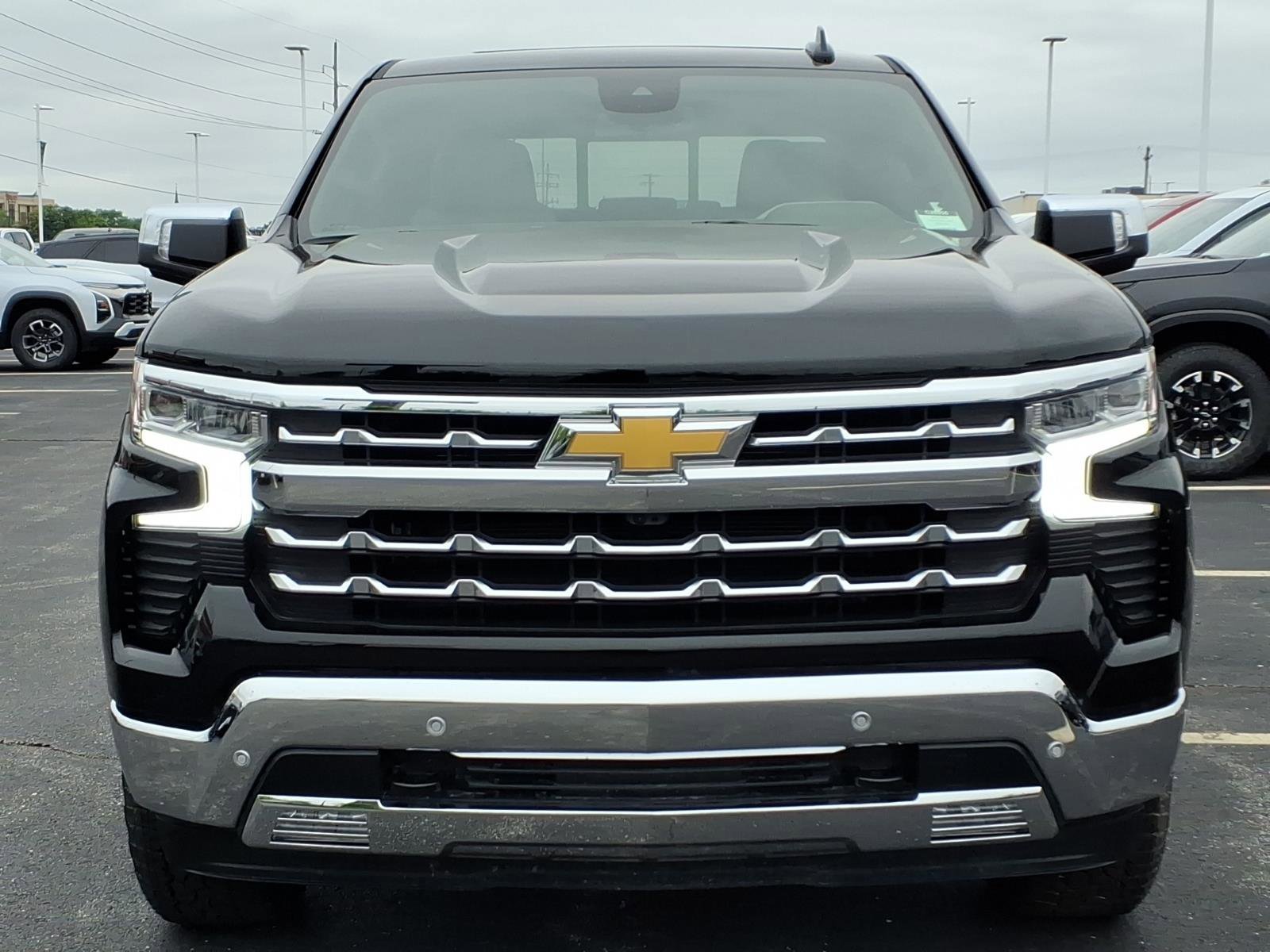 2026 Chevrolet Silverado 1500 LTZ - Photo 23