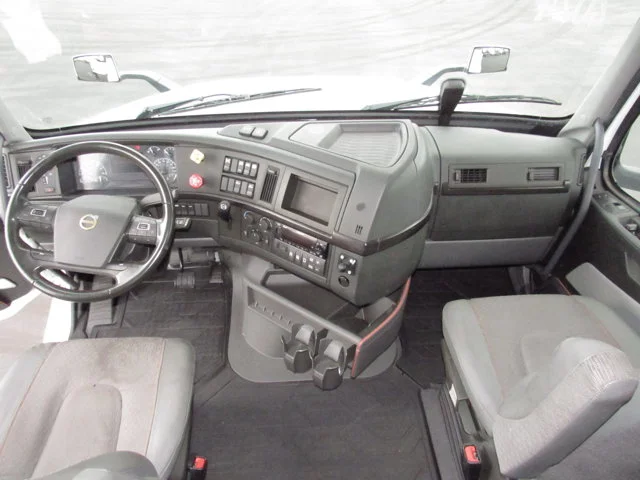 2024 Volvo VN - Photo 8