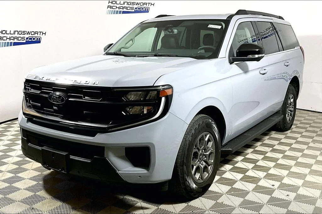 2026 Ford Expedition Active