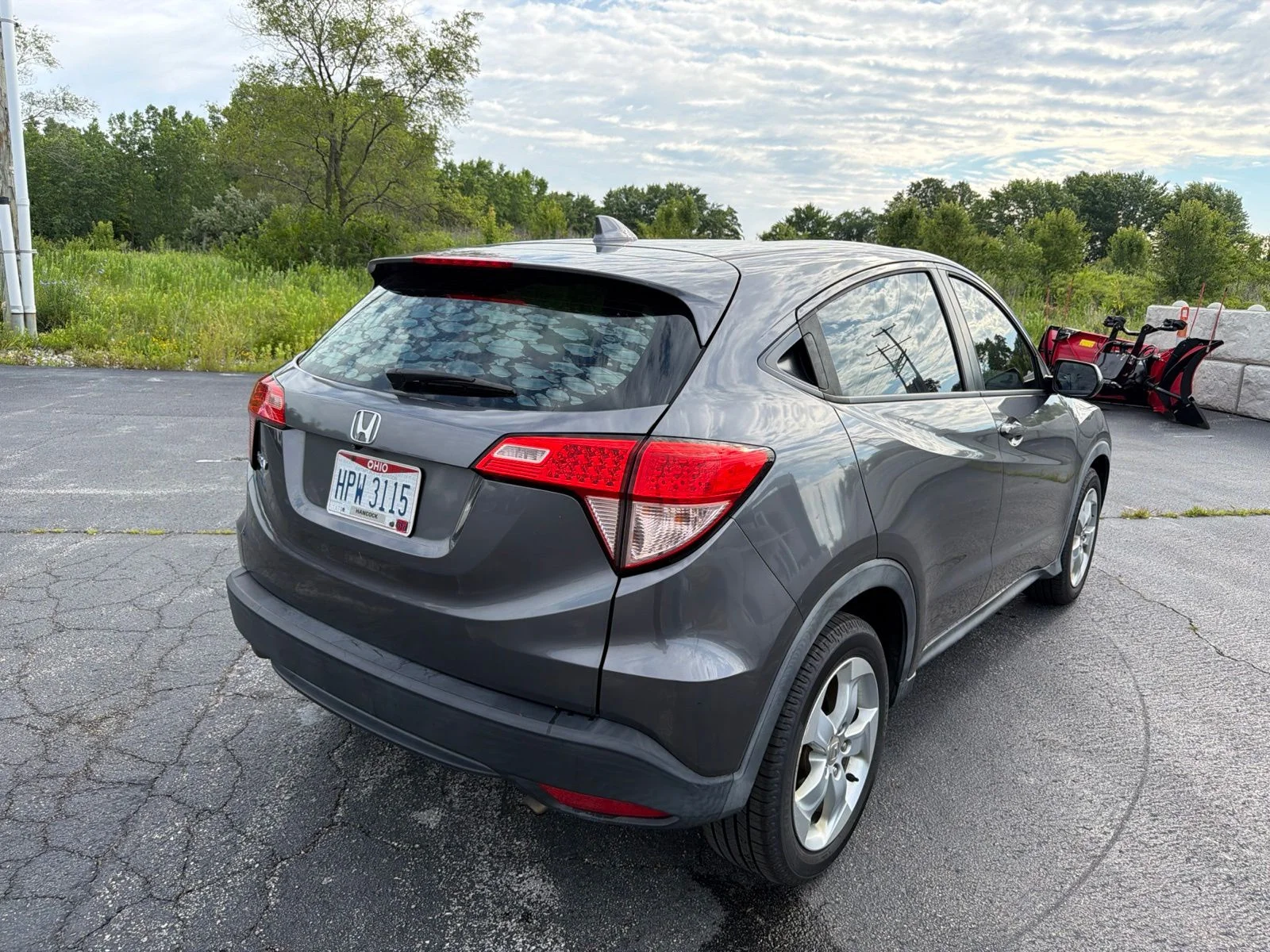 Used 2016 Modern Steel Metallic Honda LX image 6