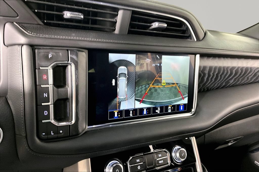 2024 GMC Yukon Denali - Photo 13