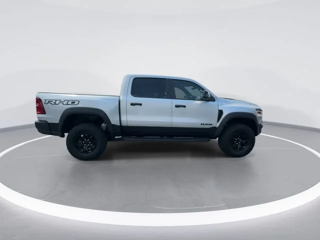 New 2026 Silver Zynith Exterior Paint RAM RHO image 9
